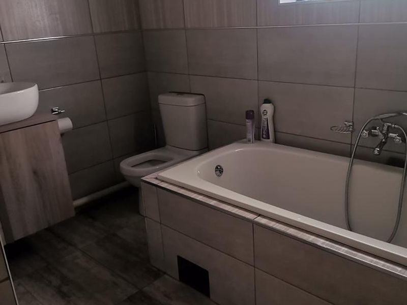 4 Bedroom House For Sale in Vanderbijlpark CE 4 - Photo 6