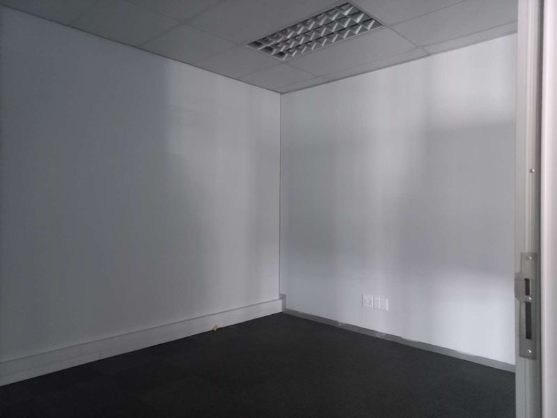 Offices available immediately! - Photo 10