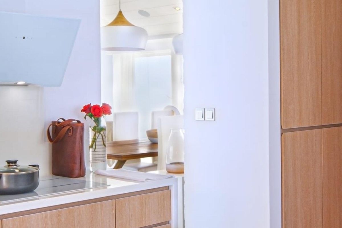 SPACIOUS VILLA WITH EXCLUSIVE BEACH CLUB ACCESS. - Photo 2