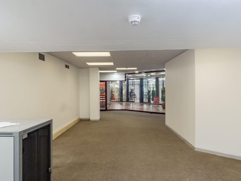 Commercial Property to Rent in Blackheath - Photo 5