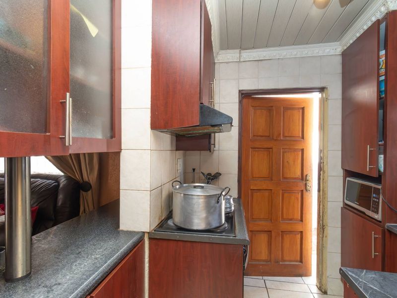 3 Bedroom House for Sale in Cosmo City - Photo 9