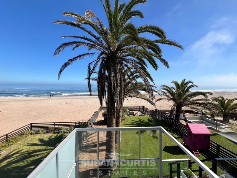 BEACHFRONT HOUSE - Photo 3