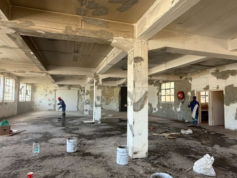 500m2 of first floor space ideal for cross fit gym - Photo 5