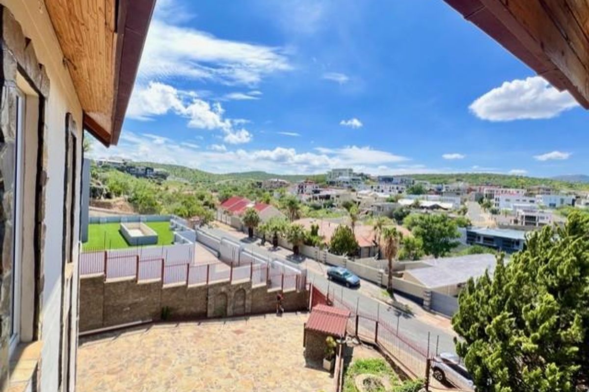 7 Bedroom House FOR SALE in Auasblick - Photo 5
