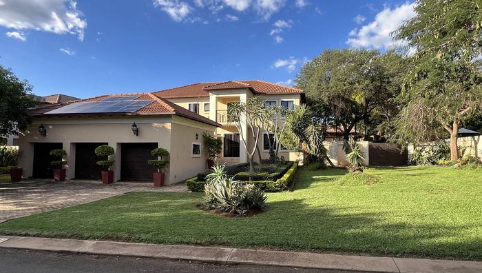 Property #2263187, House For Sale in The Wilds