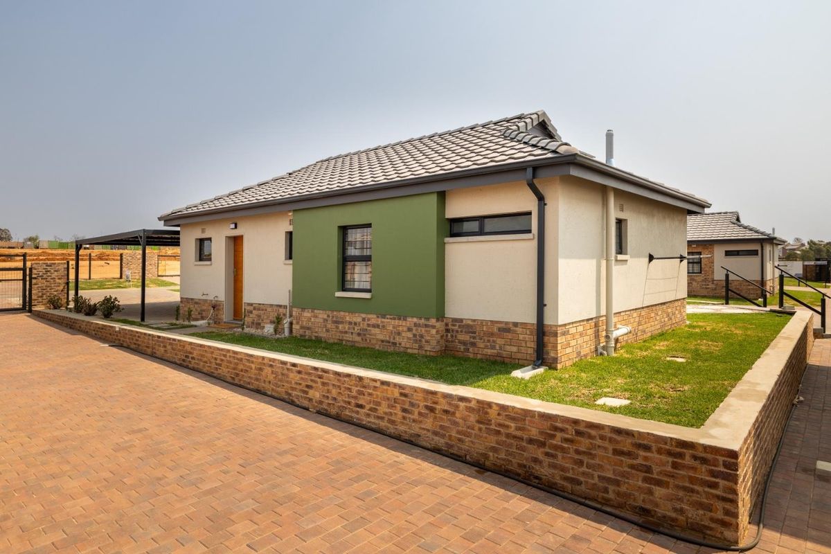3 Bedroom House at Lion Pride Lifestyle Estate - Photo 2