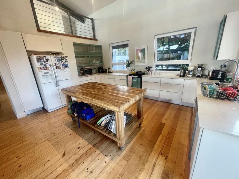 Hendra - Spectacular 4-Bedroom Coastal Home With Panoramic Sea Views - Photo 6