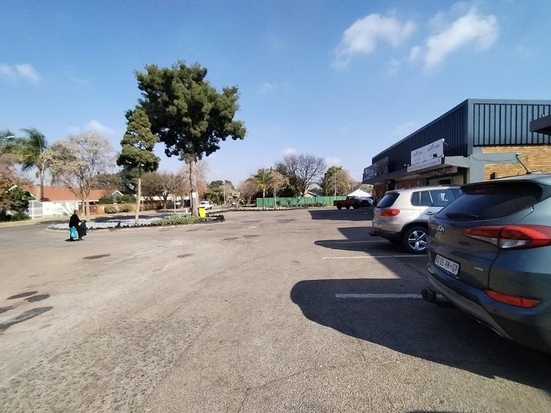 Shop to Let Doringkloof Sonja street - Photo 6