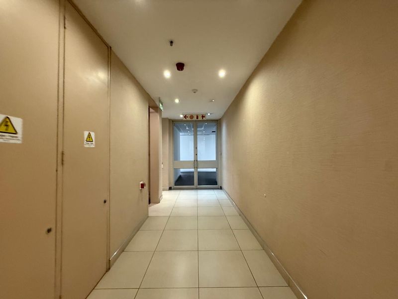 Prime Office Space Available at The Mall Offices, Rosebank - Photo 2