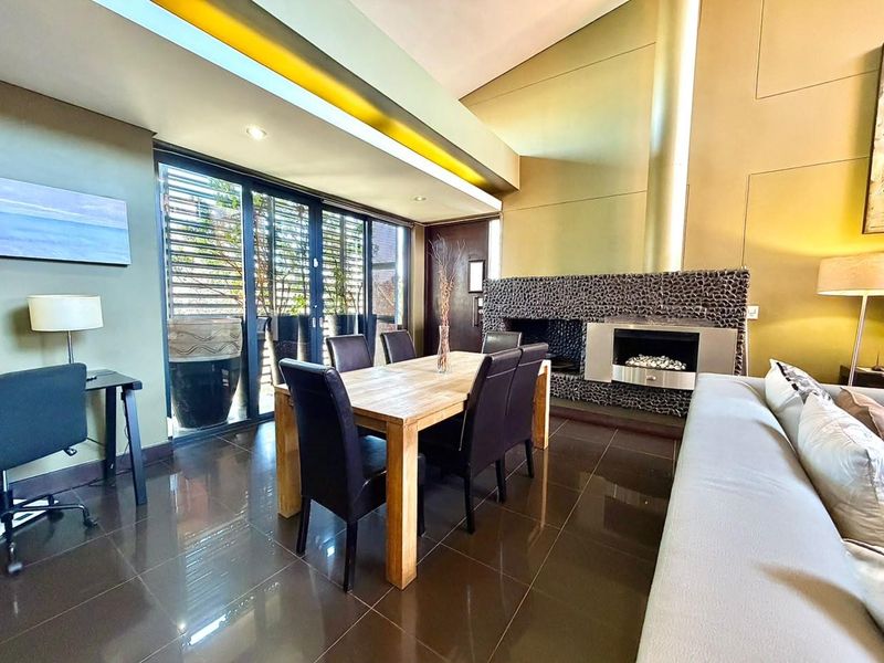 Sophisticated Modern 2‐Bedroom Penthouse in Melrose Arch - Photo 4