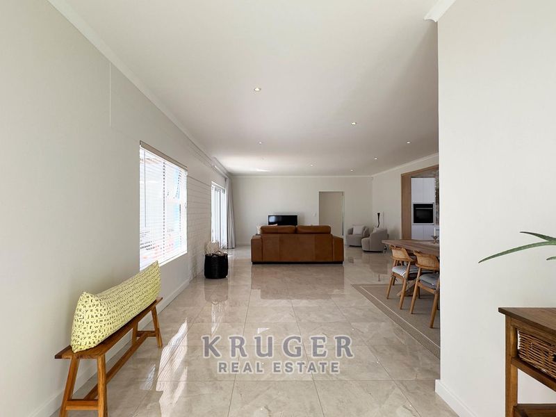 Contemporary Family Home - Photo 2