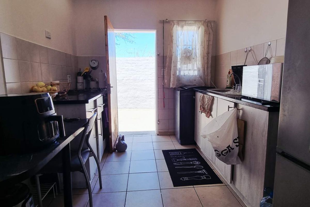 Dorado Valley 2 bedroom Townhouse with Garage - Photo 3
