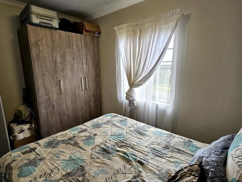 2 bedroom apartment in wolmer, Akasia - Photo 4