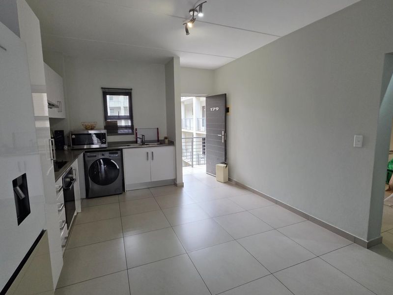 Prime Location . Modern Finish . Solid Investment - Photo 5