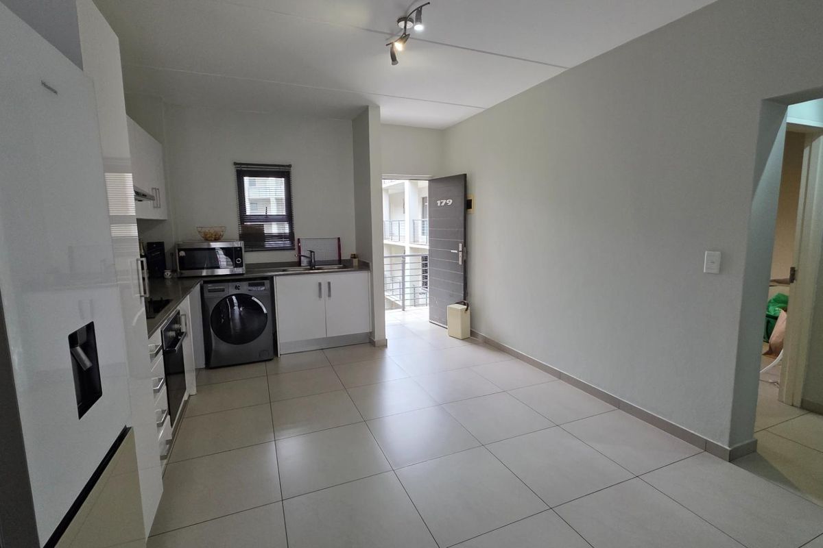 Prime Location . Modern Finish . Solid Investment - Photo 5