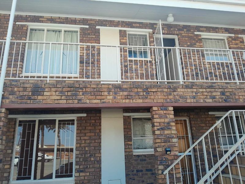 Affordable 2 Bedroom Apartment for Sale - Photo 2
