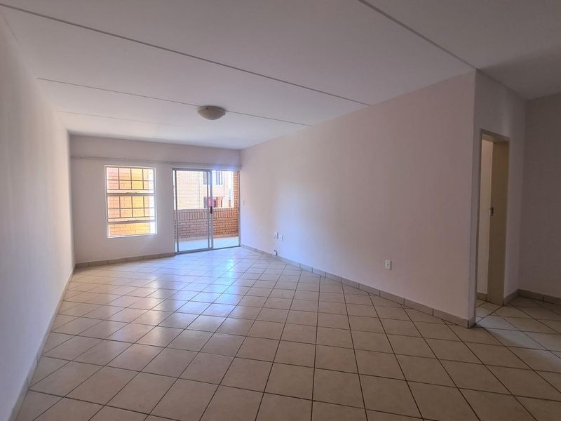 Load-Shedding-Free Living – The Ideal Lock-Up-and-Go Home! - Photo 5