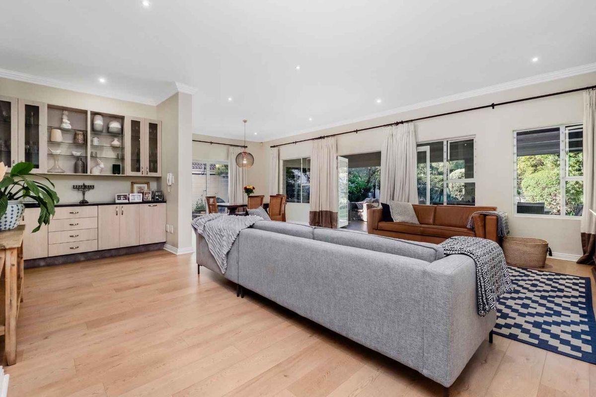 4 BEDROOM FAMILY HOME FOR SALE IN MAGLIESSIG - Photo 3