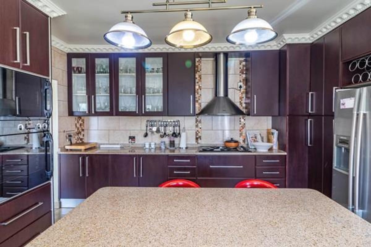 3 Bedroom Home for Sale in Mulbarton - Photo 4