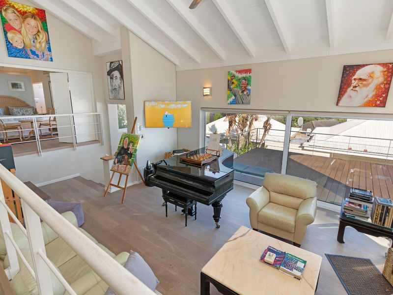 Set in a superior elevated location on Medburn Road - Photo 5