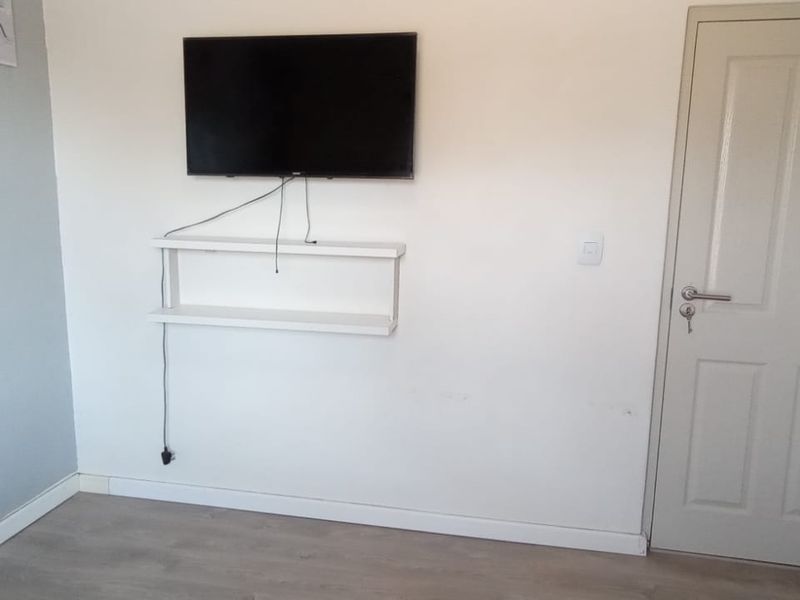 3 Beds Apartment FOR SALE in Pomona. - Photo 9