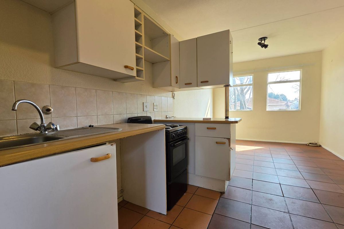 2 Bedroom Townhouse / Apartment for Sale in Florentia Alberton - Photo 2