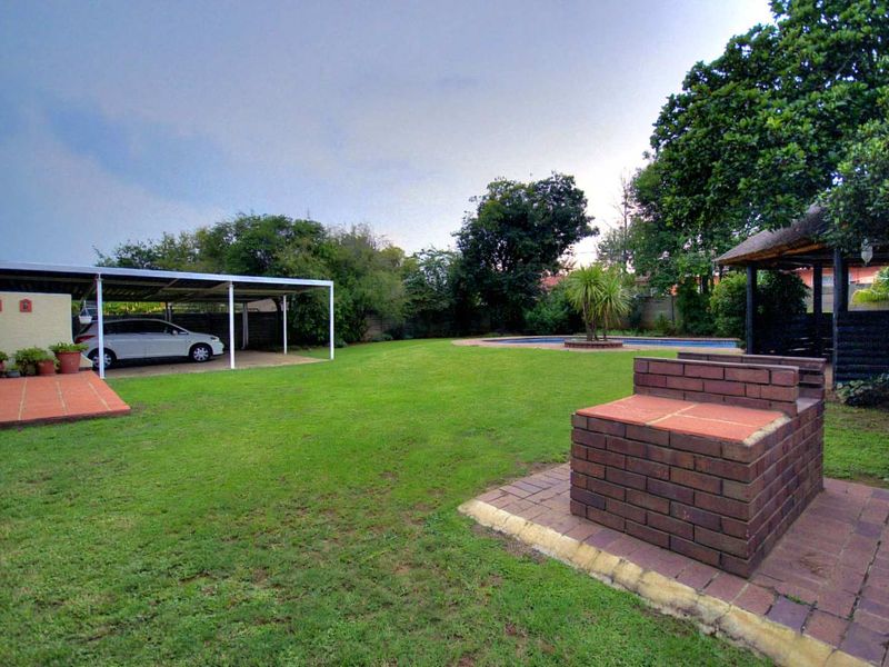 Excellent neighborhood! - Photo 5