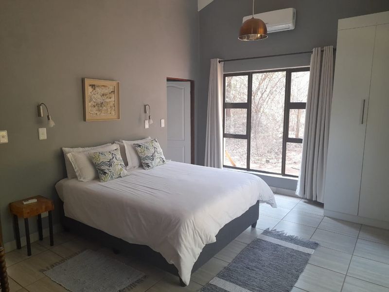 Elegant bushveld living in kampersrus - Photo 8