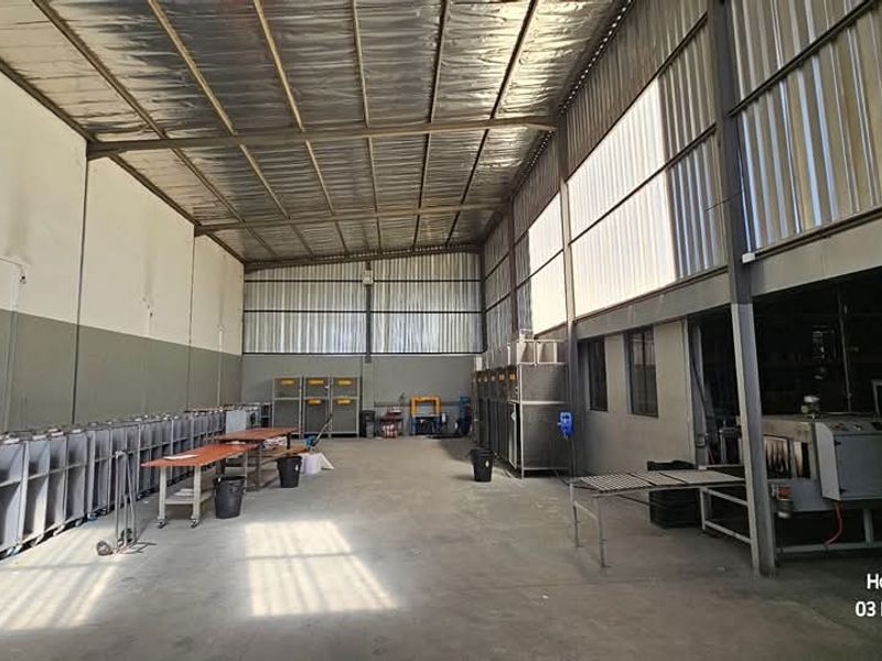 FOR SALE - WAREHOUSE - LAFRENZ INDUSTRIAL AREA - Photo 6