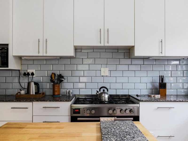 Spacious Family home - Photo 6