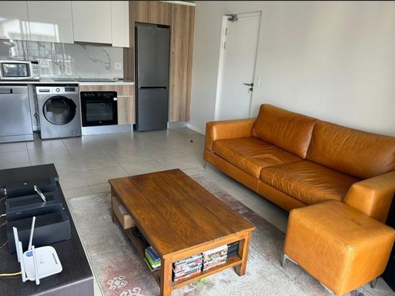 Stylish Easy Apartment Living - Photo 4
