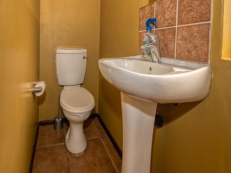 3 bed Meyersig corner stand family home! - Photo 10