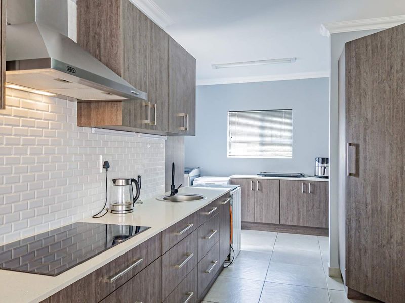 Full Title Retirement Living - Photo 5