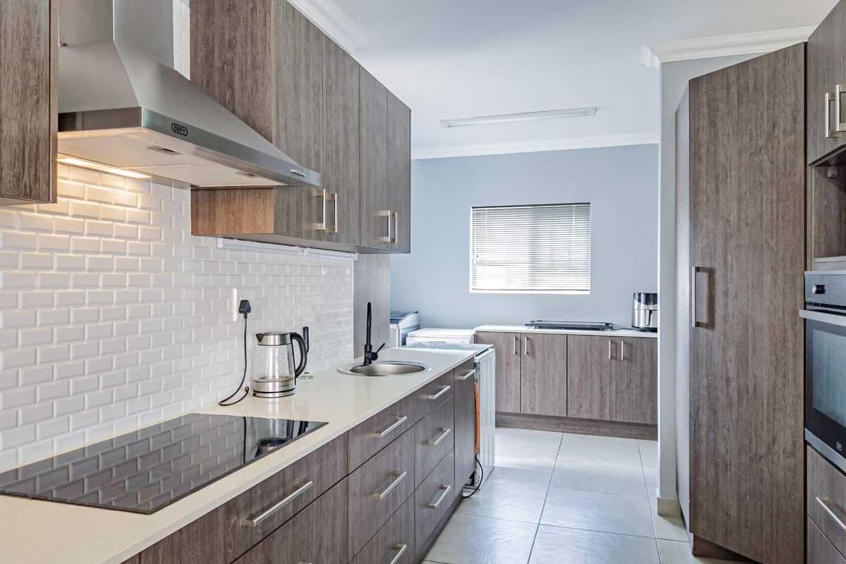 Full Title Retirement Living - Photo 5