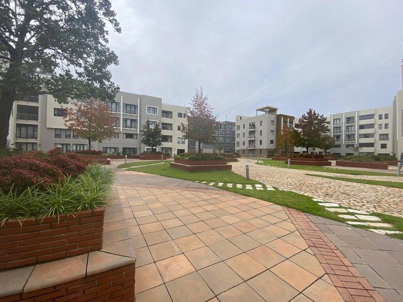 Two Bedroom Apartment For Rent - Photo 2