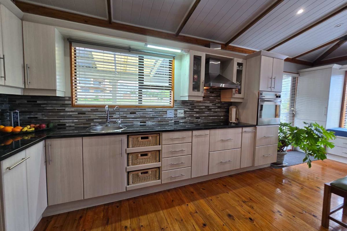 Double-Storey Nutec home for sale in Stilbaai-Wes. - Photo 3