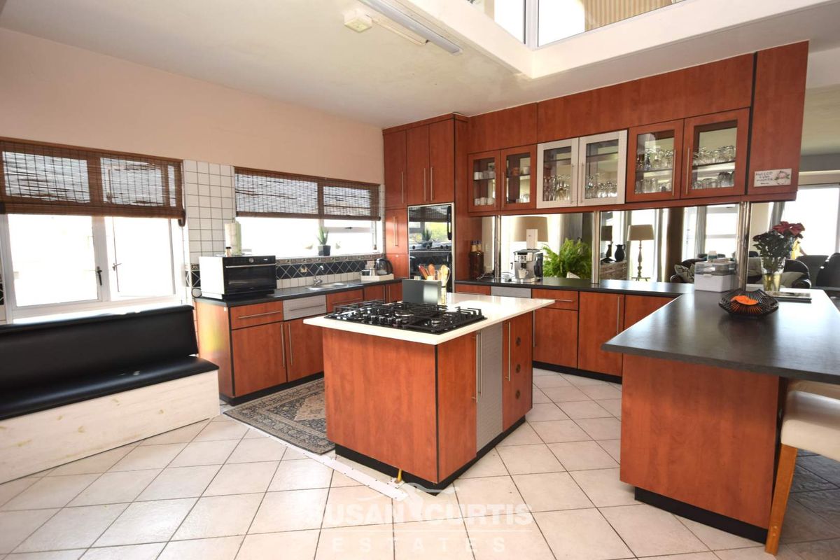 5 BEDROOM HOUSE FOR SALE IN HAGE HEIGHTS - Photo 4