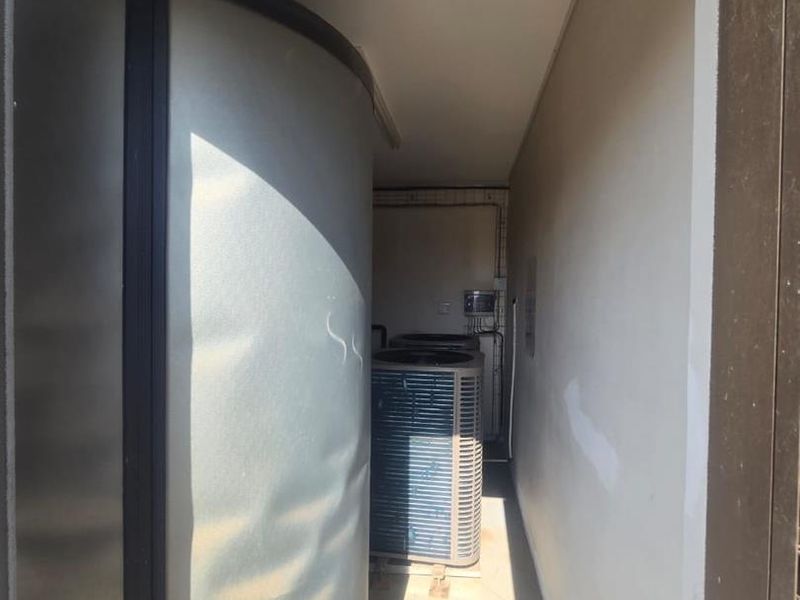 !!️UNMATCHED ELEGANCE UNDER ONE ROOF!!️ - Photo 6