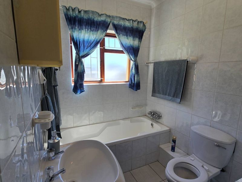 One Home, Endless Possibilities - Photo 10