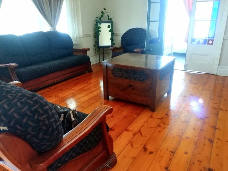 3 Bedroom Townhouse in Malvern - Photo 4