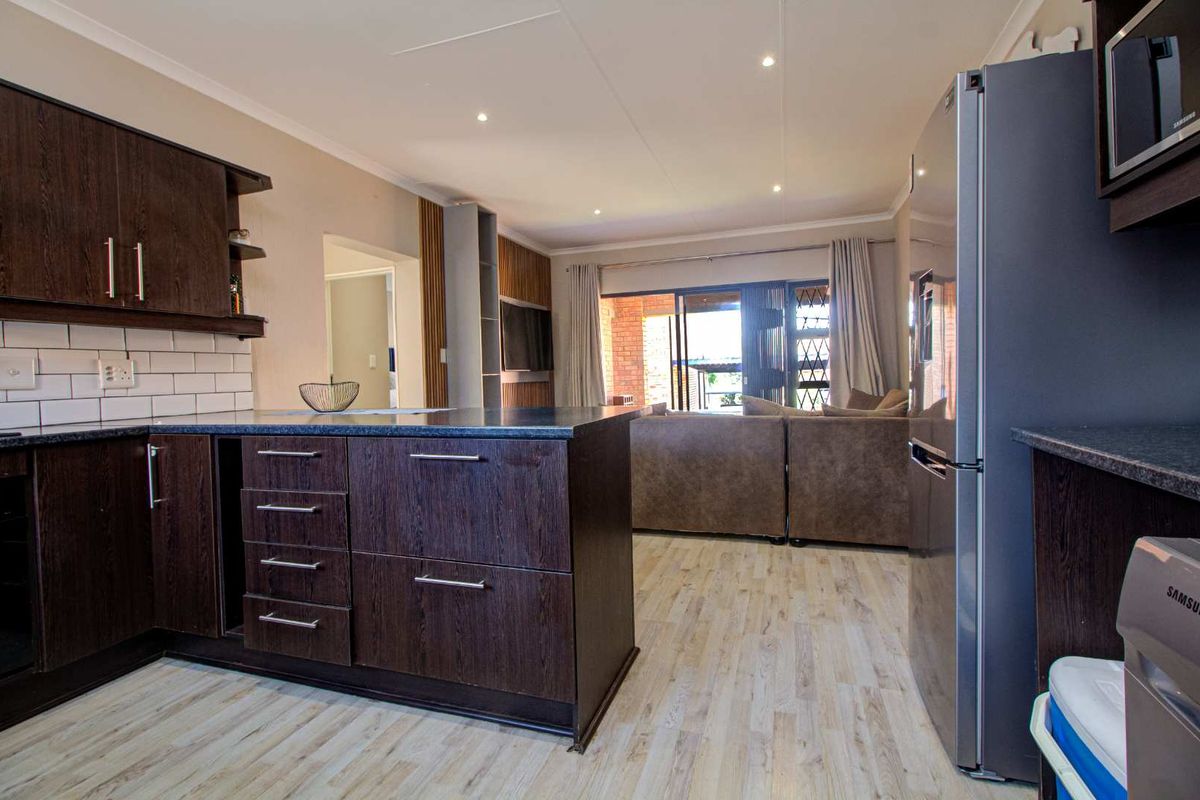 Move-In Ready, No Upgrades Needed - Photo 5