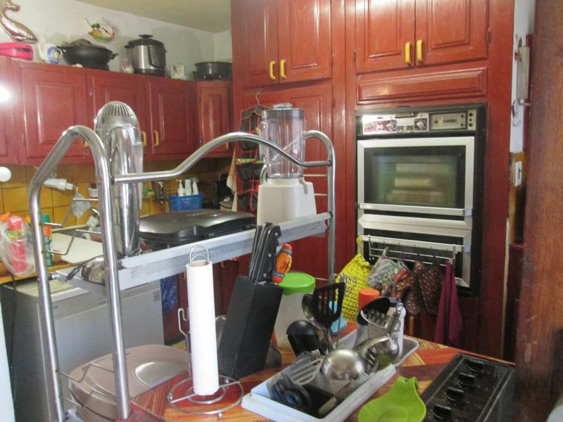 BEAUTIFUL, NEAT AND BIG [4] FOUR BEDROOMS DUPLEX FOR SALE IN SUNNYSIDE EAST '' BARGAIN - Photo 3