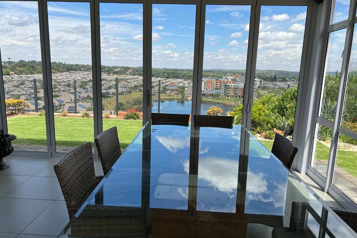 ATTENTION ALL OVER 50! - Photo 2