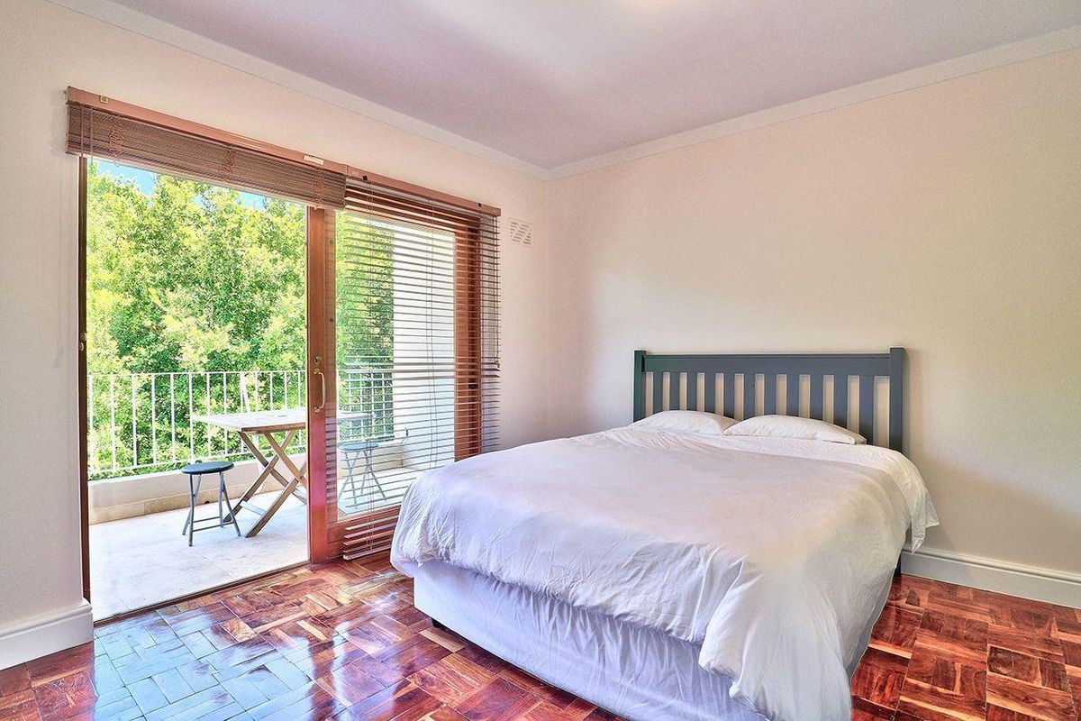 Higgovale Border - Beautiful Sunny Secure 2 Bed Apartment - Photo 2