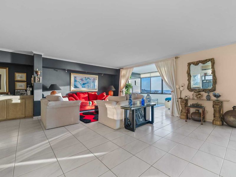 Renovator’s Dream with Panoramic Views in Prime Fresnaye - Photo 6