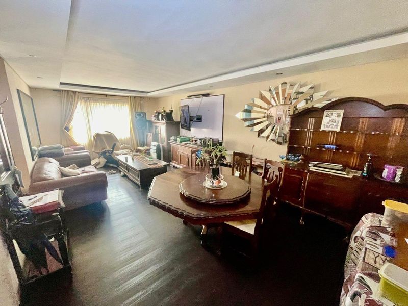 Your Peaceful Family Retreat in Vibrant Terenure - Photo 3
