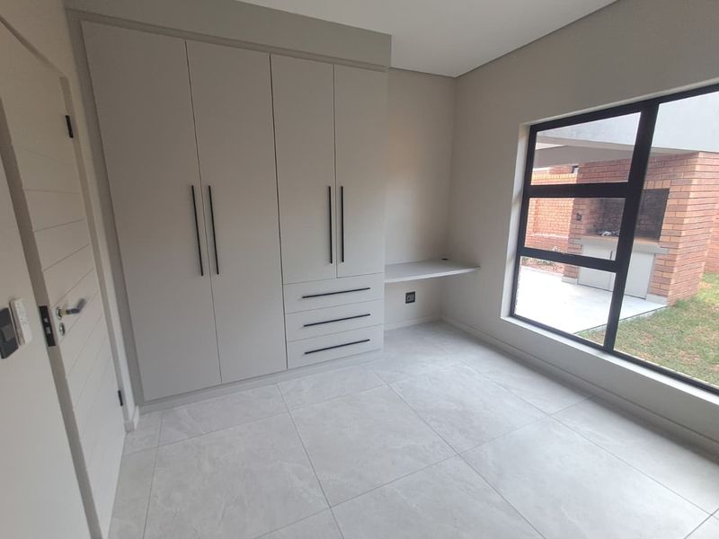 3 Bedroom Cluster in Brackenhurst - Photo 10