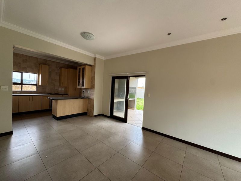 3 Bedroom Houses For Sale in Thatchfield, Centurion - Photo 7