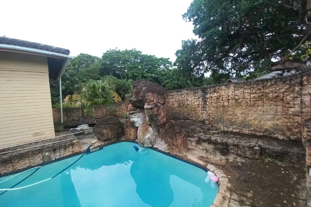 Spacious Family Home with Granny Flat – Your Dream Lifestyle Awaits! - Photo 2