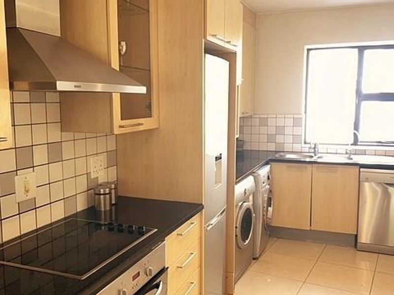 3 BED 3 BATH FULLY FURNISHED APARTMENT BENMORE - Photo 5